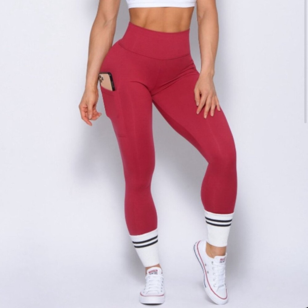 Bombshell ankle sock leggings